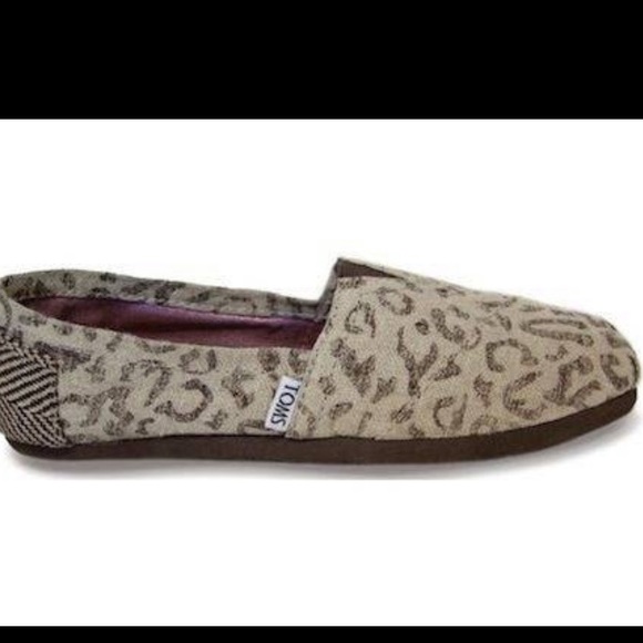 Toms Shoes - TOMS Classic  Snow Leopard Print Slip Ons